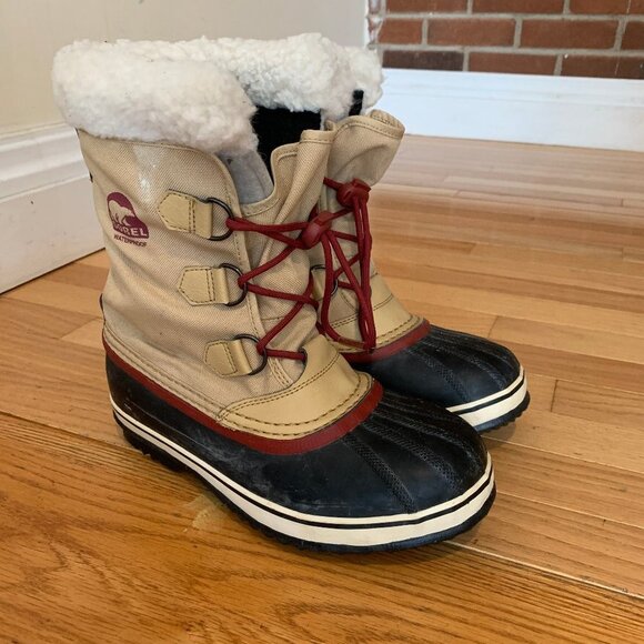 Women's SOREL Joan of Artic White Fur Top - Picture 2 of 15